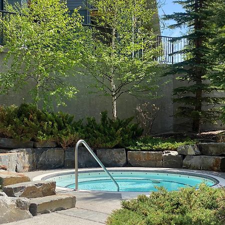 Silver Creek Lodge Канмор Экстерьер фото