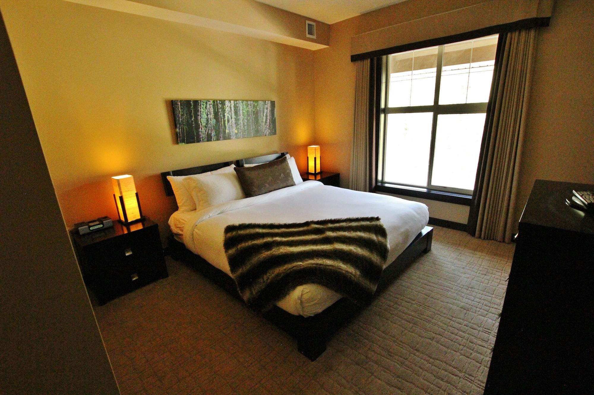 Silver Creek Lodge Канмор Экстерьер фото