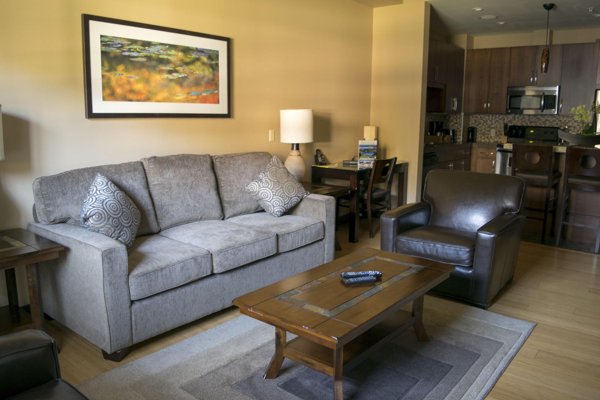 Silver Creek Lodge Канмор Экстерьер фото